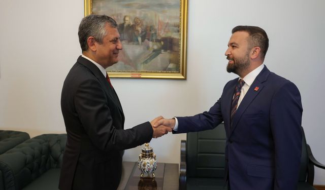 Gazipaşa CHP’de Özgür Özel Hareketliliği: İlçe Başkanı istifa etti