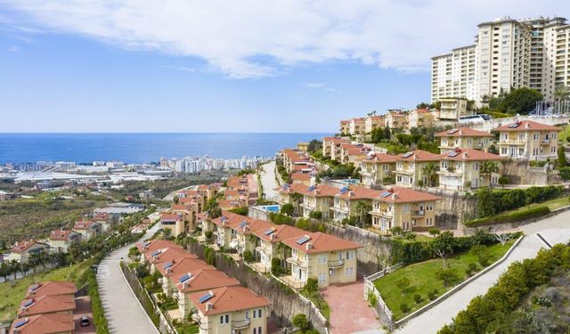 Alanya Turizmde Fark Attı! Geceleme Sayısında Zirveye Koştu