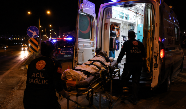 Gece Yarısı Feci Kaza: 16 Yaşındaki Ece Hayatını Kaybetti