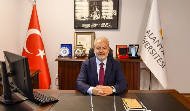 Üniversiteli Olan Gençlere Rektör Sağer'den Çağrı: "Ailemize Hoş Geldiniz"