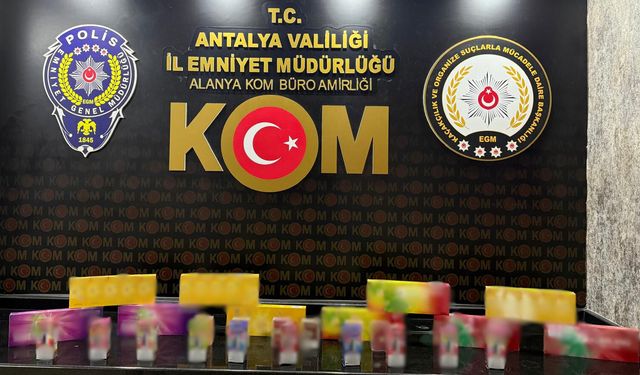 Alanya’da kaçakçılık operasyonu: Binlerce sigara ve yüzlerce elektronik sigara ele geçirildi