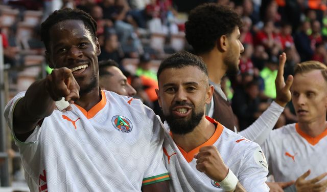 ALANYASPOR MİLLİ ARAYA MORALLİ VE ZİRVE TAKİBİYLE GİRDİ