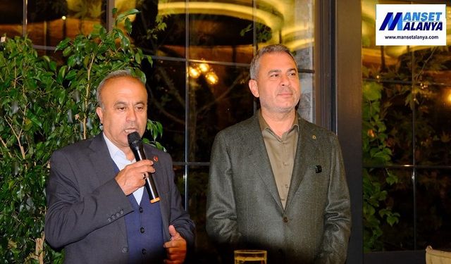 ALANYA’DA MUHTARLAR SOFRASI KURULDU: GÜNDEMDE MAHALLELERİN DERTLERİ VAR!