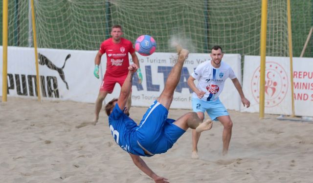 KUMDA NEFES KESEN MAÇ: ALANYA 5-4 KAZANDI!