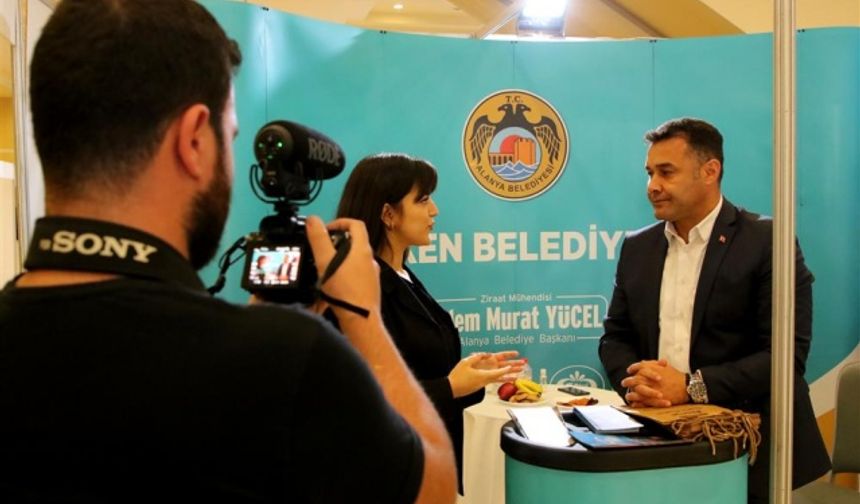 Alanya Belediyesi, İstanbul’da düzenlenen Afet ve Acil Durum Yönetimi Zirvesi’nden ödülle döndü. İstanbul Pendik’te bulunan Greenpark Otel’de düzenlenen, 21 büyükşehir ve ilçe belediyesinin katılım gösterdiği zirveye, Alanya Belediye Başkanı Adem Murat Yücel, “Onur Konuğu” olarak iştirak etti.