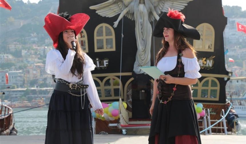 Alanya iskelesinde muhteşem organizasyon