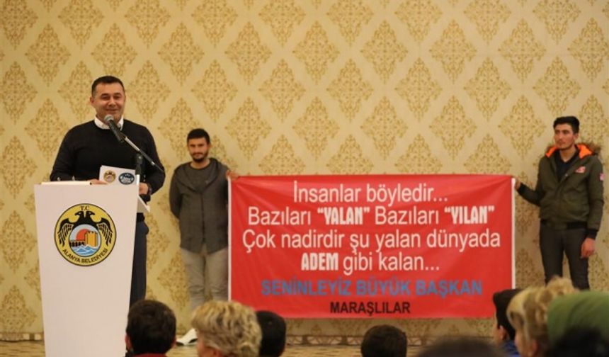 Cikcilli'de Başkan Yücel sevgisi. Soğuğu aldırış etmediler...