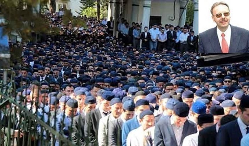Beykoz’daki evinde geçirdiği beyin kanaması nedeniyle gece 03.00 sıralarında hastaneye götürülen 61 yaşındaki Ahmet Arif Denizolgun, yapılan müdahalelere rağmen hayatını kaybetti. Süleymancılar cemaatinin lideri Denizolgun’un cenazesi bugün saat 15.30 sıralarında Üsküdar’daki Selimiye Camii’ne getirildi.