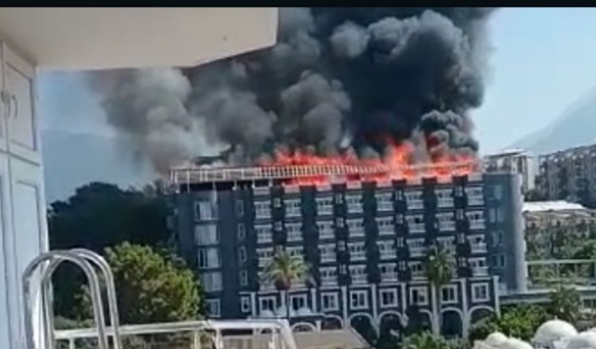 Alanya'daki otel yangınına müdahalede güçlük çekiliyor