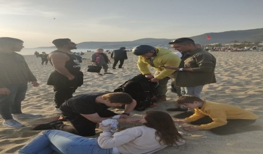 Alanya da paraşütçü kazası. Güneşlenen turistler yaralandı