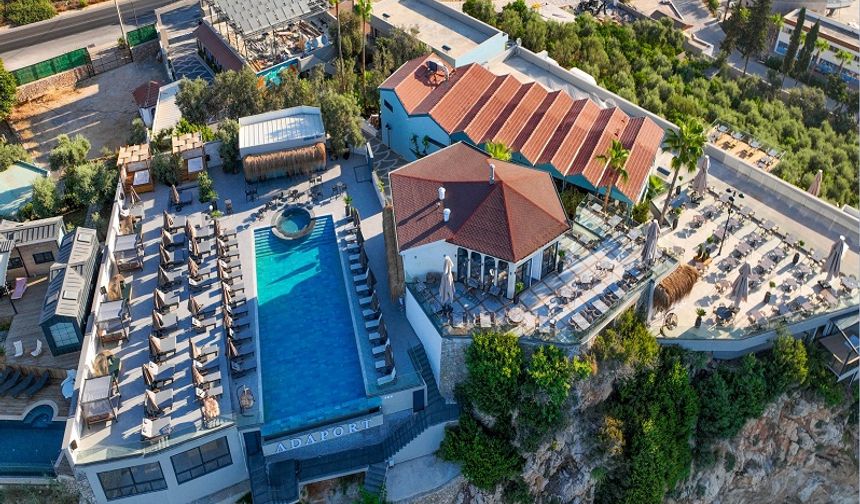 Otel yönetimi tarafından yapılan açıklamada  "Ada Port Hotel, Alanya'nın en gözde konaklama yerlerinden biri olacak. Şu anda otelimizde pek çok yerli ve yabancı turisti ağırlıyoruz. Müşteri memnuniyetini en üst düzeyde tutarak, bölge turizmine ve ekonomisine önemli katkılar sağlamayı hedefliyoruz". Otelin açılışıyla birlikte Alanya'nın turizm potansiyelinin daha da artacağını vurguladı.