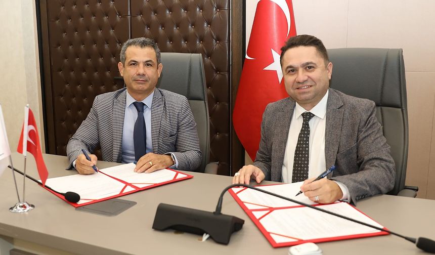 Türkiye’nin İlk Badminton Eğitim Merkezi ALKÜ’de Kuruluyor