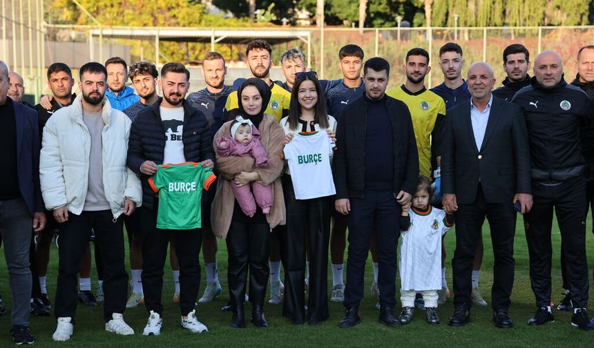 Alanyaspor’dan SMA Hastası Burçe Bebek İçin Destek Çağrısı. Zamanı çok kısıtlı. Hadi Alanya!