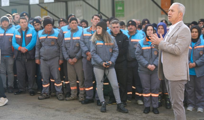 Başkan Özçelik “ Belediyede Yanlışları Kapatıyor, Yeni Dönemi İnşa Ediyoruz”