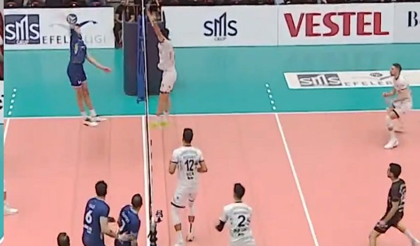 Alanya’da Nefes Kesen Voleybol Mücadelesi!