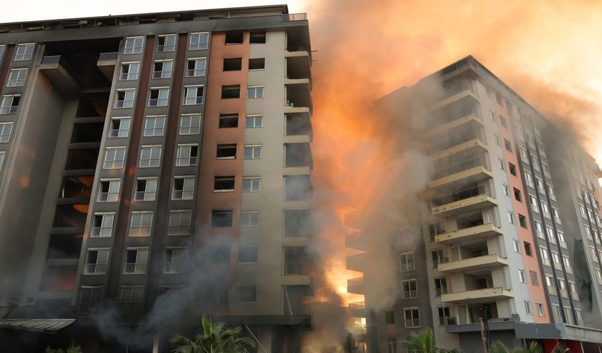 Alanya’da İmar Krizi: Yanan Otel Yeniden İnşa Ediliyor, Sosyal medyadan reklama başladı