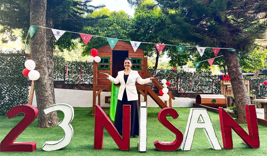 Akademik Zeka Anaokulları ve Hayal Ağacı Montessori Kreş ile devam eden eğitim yolculuğumuza , heyecan verici bir yenilikle devam ediyoruz!
O minik ellerin büyüdüğünü görmenin gururuyla, yeni bir başlangıcın müjdesini vermek istiyorum.