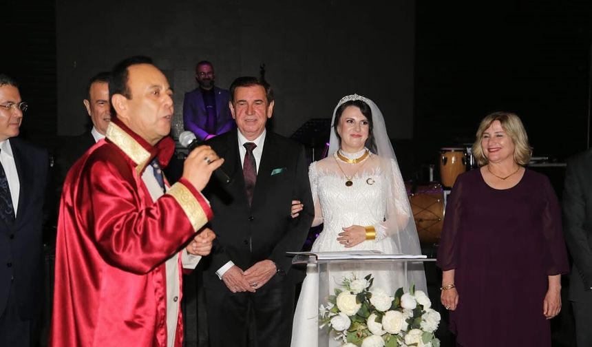 MHP Eski Antalya Milletvekili Hüseyin Yıldız Dünyaevine Girdi