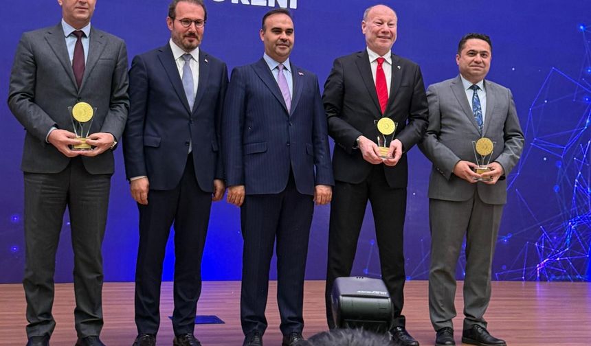ALKÜ’den Güneş Enerjisiyle Büyük Başarı: Türkiye 3’üncüsü