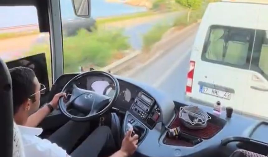 Otobüsle Trafikte Tehlikeli Anlar! Şirket İsmi Görüntülerde İfşa Edildi