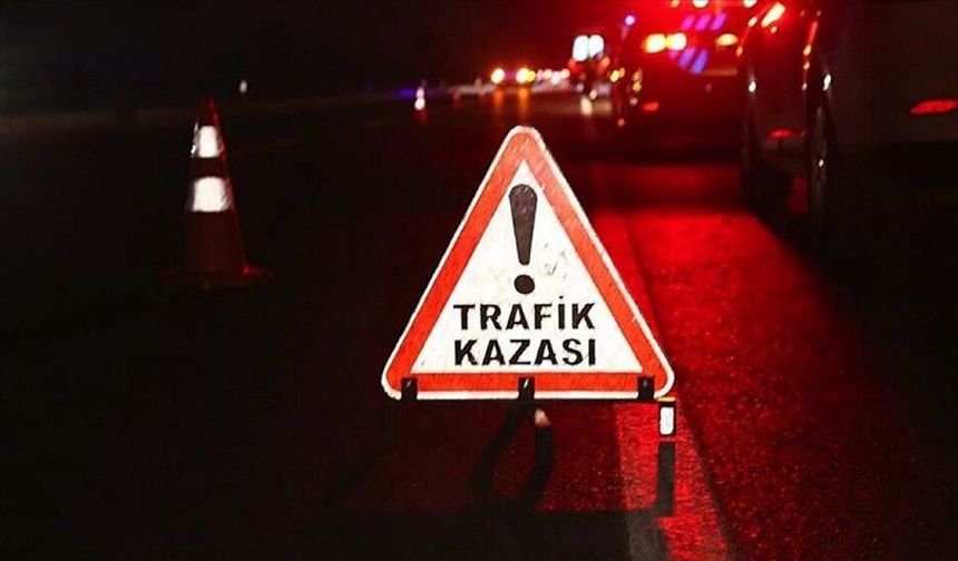 Alanya Yolu Üzerinde Gece Yarısı Kaza: Can Kaybı Yok, Trafik Felç Oldu
