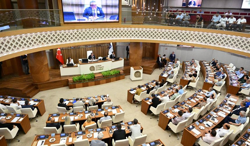 Başkan Tutuklu, Oğlu İtalya’da: Meclis Sandık Başına Gidiyor