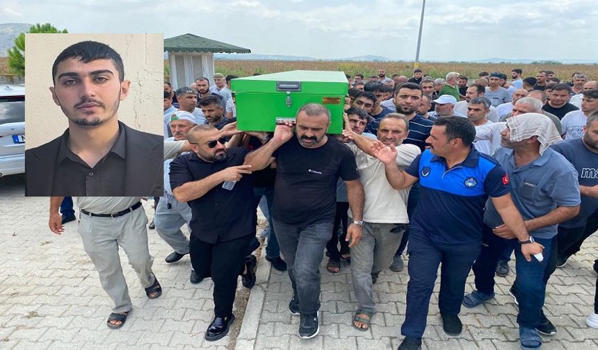 Motosikletle Otomobil Çarpıştı: Genç Sürücü Kurtarılamadı