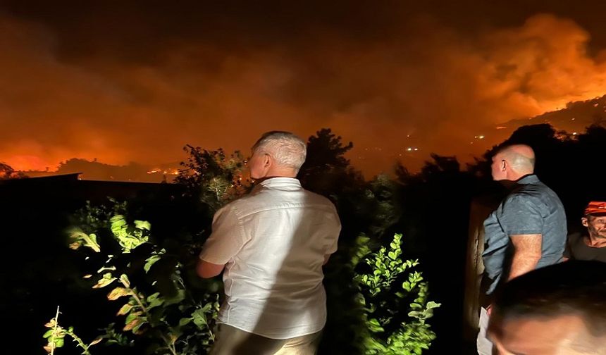 Alevlerle Sınanan Antalya: En Büyük Yangın Alanya ve Gazipaşa’da!