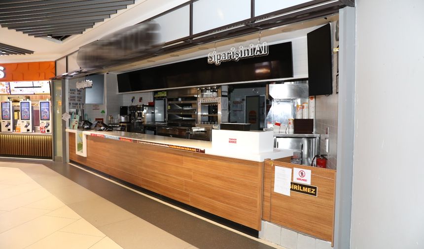 TARİHİ GEÇMİŞ GIDA SATAN RESTORAN ZİNCİRİ MÜHÜRLENDİ