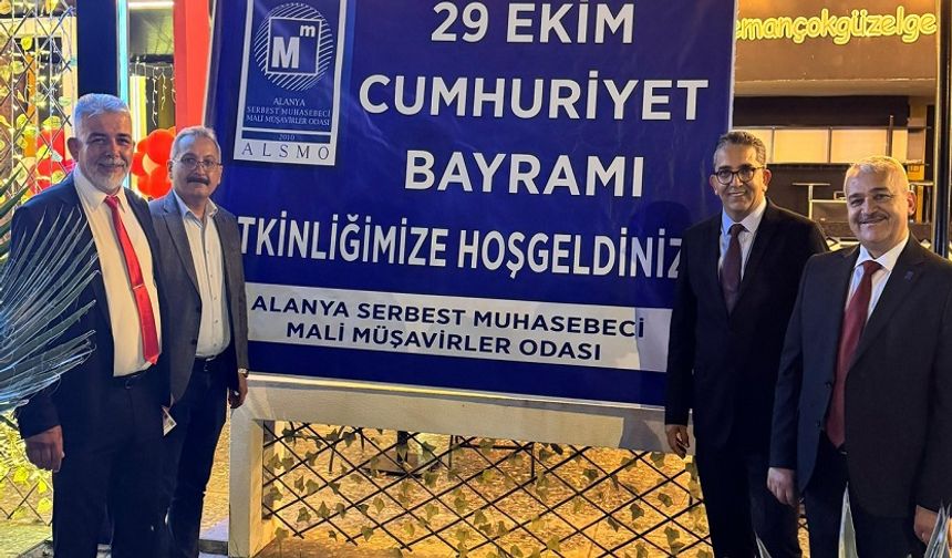 ALSMO’da Cumhuriyet Coşkusu: Meslektaşlar Bayramda Buluştu