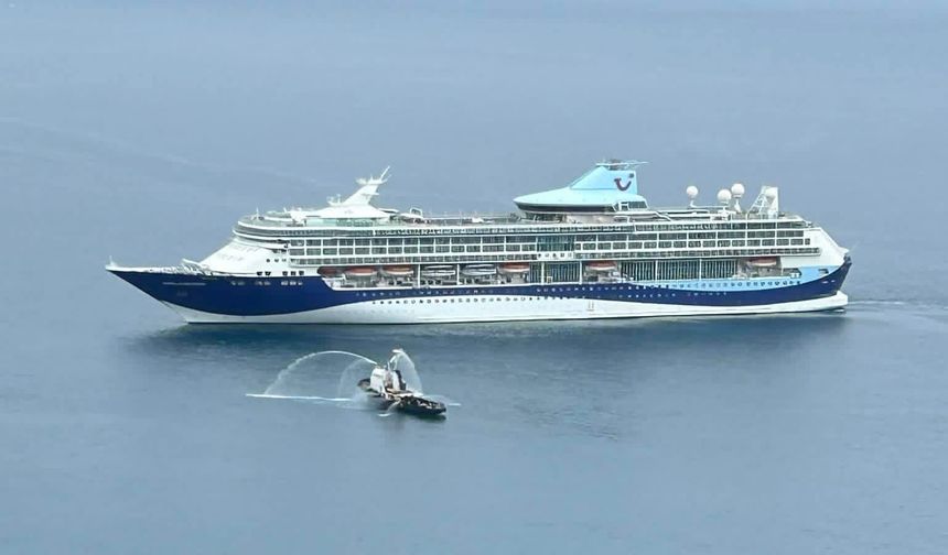 İngilizler Alanya’ya Demir Attı: Şemsiyeyi Değil, Sterlini Açtılar!