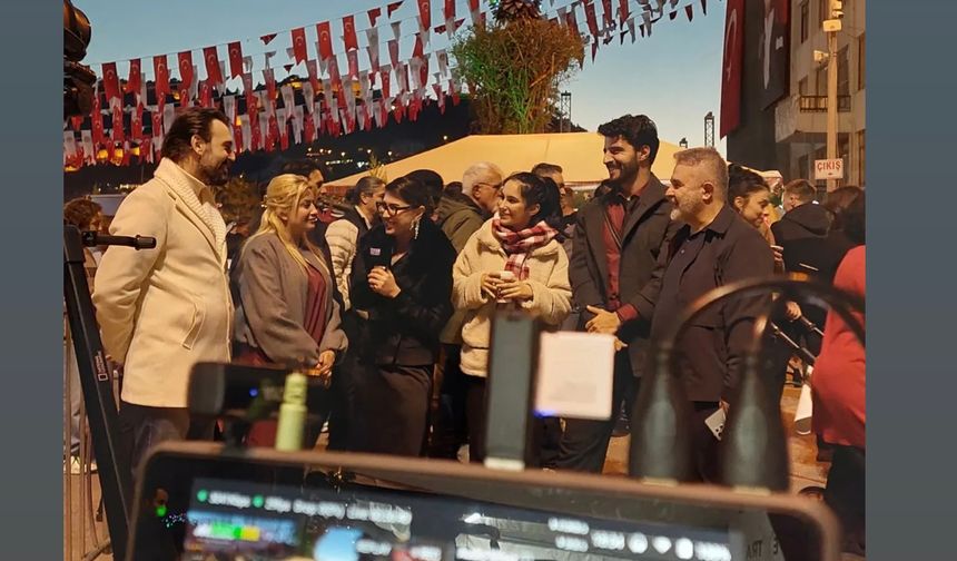 Manşet Alanya’dan Noel Pazarı’nda 4 Saatlik Canlı Yayın