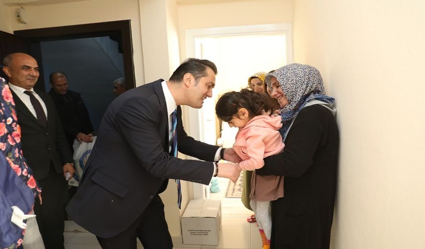 Alanya Kaymakamı Öztürk: “İnsanı Yaşat Ki Devlet Yaşasın”