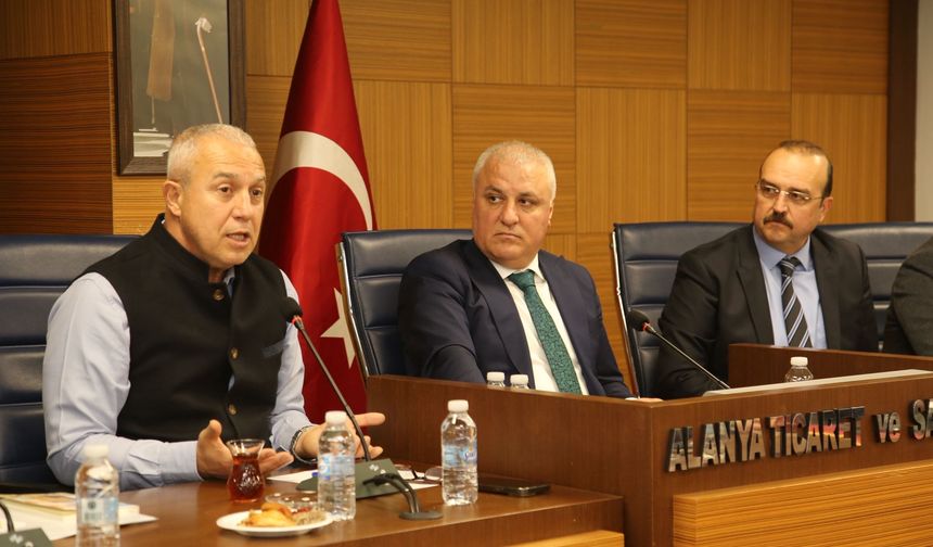 Başkan Özçelik: Alanya siyaset üstü olsun ki herkes katılsın!