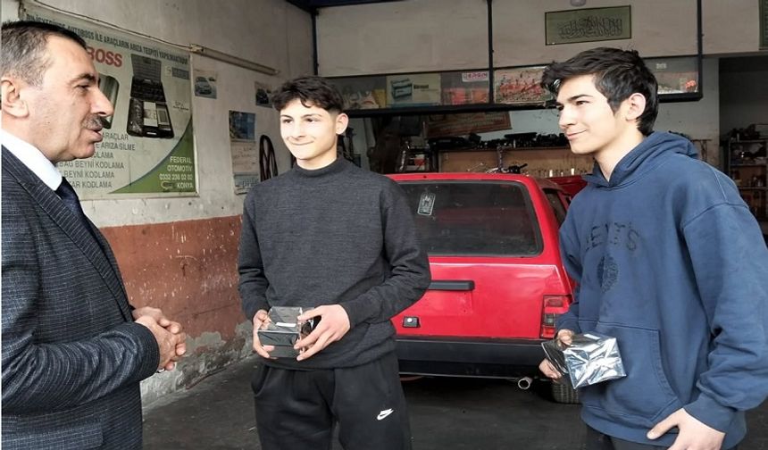 lanya Müftülüğü’nden Çalışan Gençlere Ramazan Moral Ziyareti