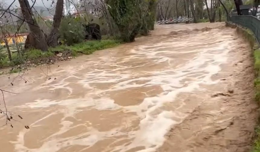 ALANYA’DA OBA ÇAYI TAŞTI