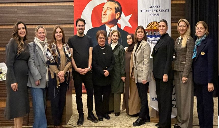 Alanya Kadınları Derneği Yaptığı Etkinliklerle Takdir Topluyor