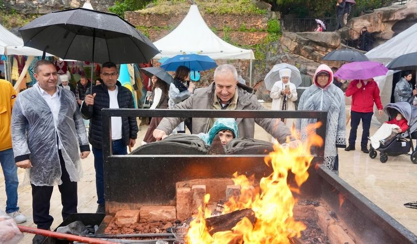 Toprağın Uyanışı Alanya’da Kutlandı: Nevruz Coşkusu Renkli Görüntülere Sahne Oldu
