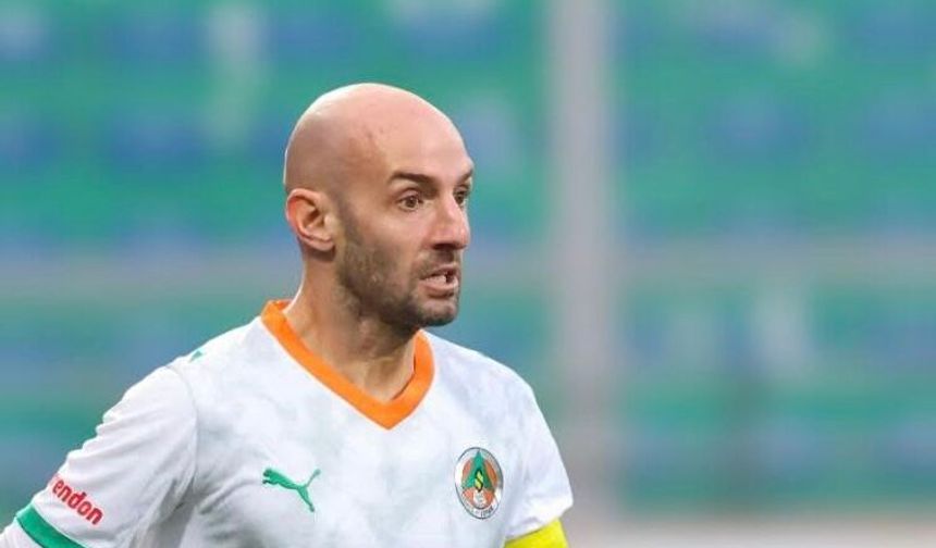 Alanyaspor’da Şok Sakatlık: Kaptan Ameliyata Alındı