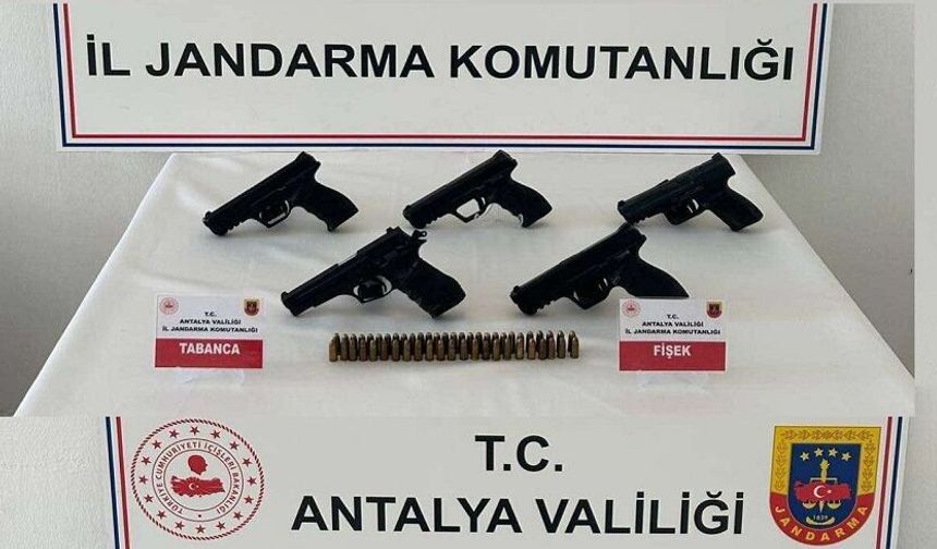 Gazipaşa’da Şok Uygulama: 5 Ruhsatsız Tabanca Ele Geçirildi