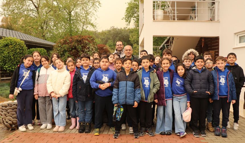 Miniklere Doğa ve Sanatla İç İçe Eğitim