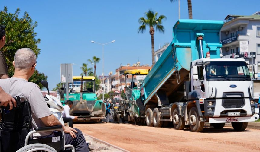 Atatürk Caddesi’nde 50 Yıllık Plan, Sıcak Asfaltla Buluştu