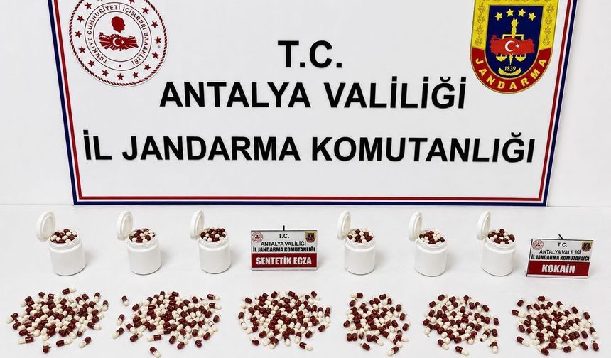 Alanya’da Uyuşturucu Operasyonu: Binlerce Hap ve Kokain Ele Geçirildi