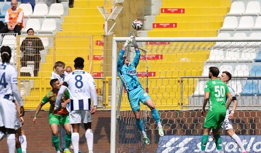 “Skoru Hakem Yazdı! Alanyaspor’a Kasımpaşa’da Şok”