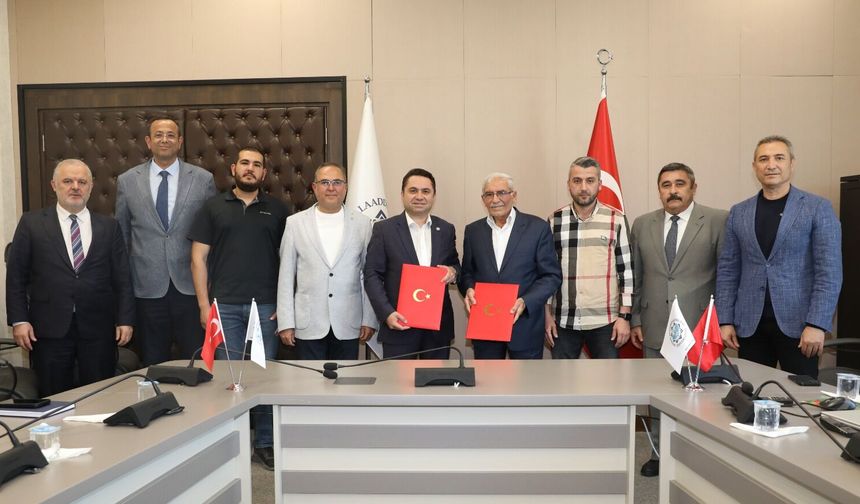 ALKÜ Vakfına Bağışlar Sürüyor: Bu Kez Bir Bina Bağışlandı”