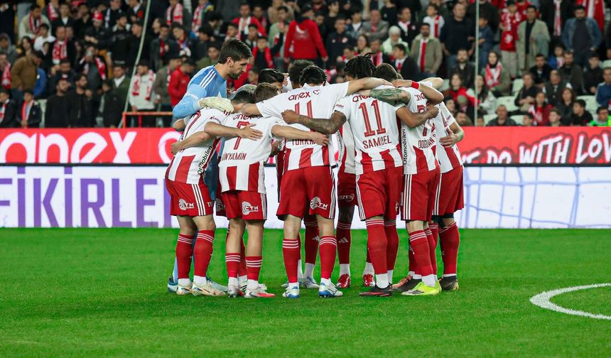 “Galatasaray Maçı Öncesi Antalyaspor’da ‘Okunmuş Su’ Krizi!”