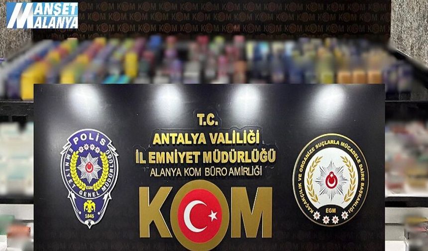 Alanya Dahil 4 İlçede Kaçakçılık Operasyonu: Binlerce Kaçak Ürün Ele Geçirildi
