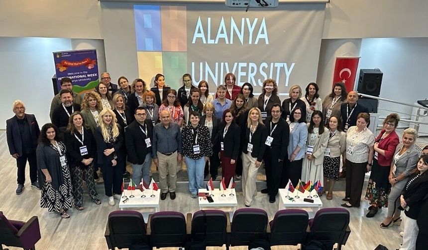 11 Ülkeden Akademisyenler Alanya Üniversitesi’nde Buluştu