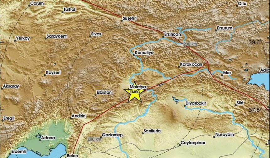Malatya 5.6 ile Sallandı: Çevre İller de Hissetti