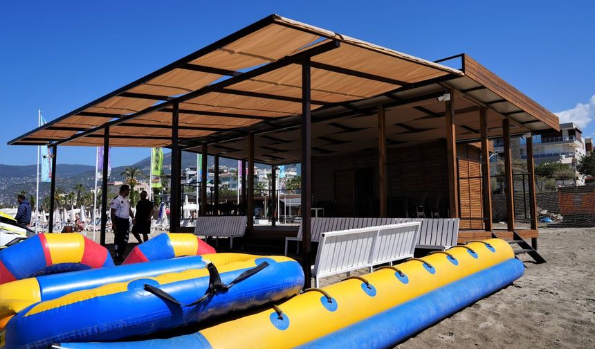 Alanya Sahillerinde Yeni Dönem: Tek Tip Su Sporları İstasyonları Hizmete Girdi